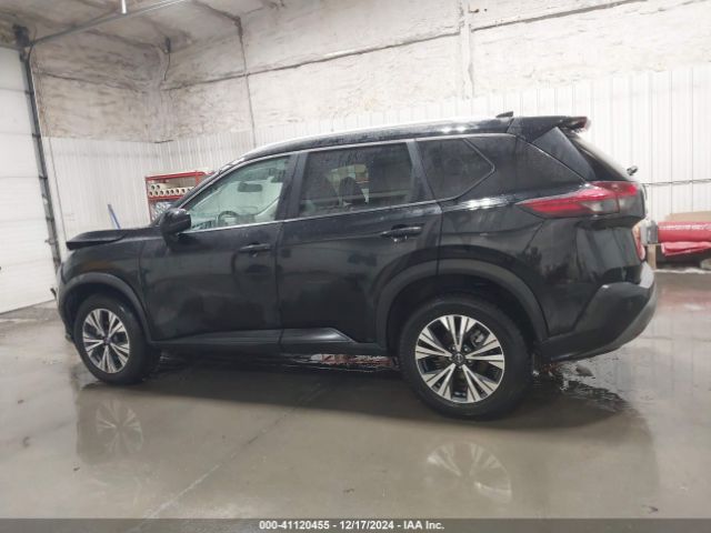 5N1BT3BB1NC671422 Nissan Rogue Sv Intelligent Awd