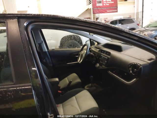 JTDKDTB3XF1101684 Toyota Prius C Two