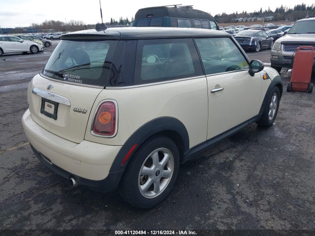 2007 MINI COOPER WMWMF33547TT53274 Photo 3