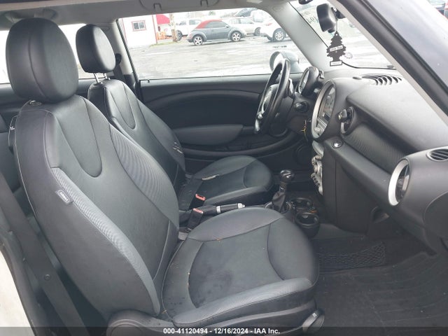 2007 MINI COOPER WMWMF33547TT53274 Photo 4