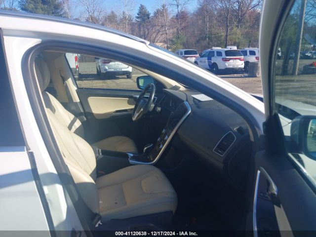 YV4612RM0G2843474 Volvo Xc60 T5 Platinum