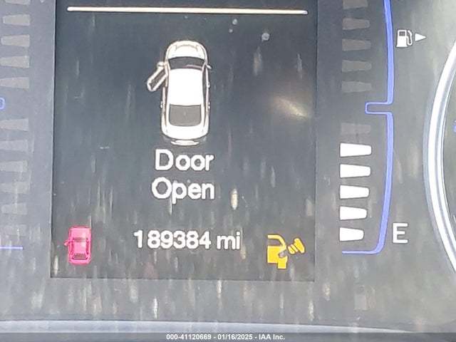 Chrysler 200 S 2015 1C3CCCBB5FN658840 Image 15