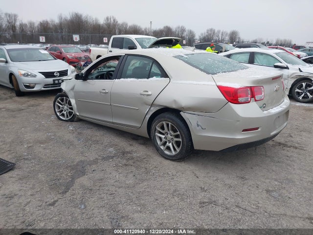 Chevrolet MALIBU 1LT 2015 1G11C5SL5FF217624 Image 3