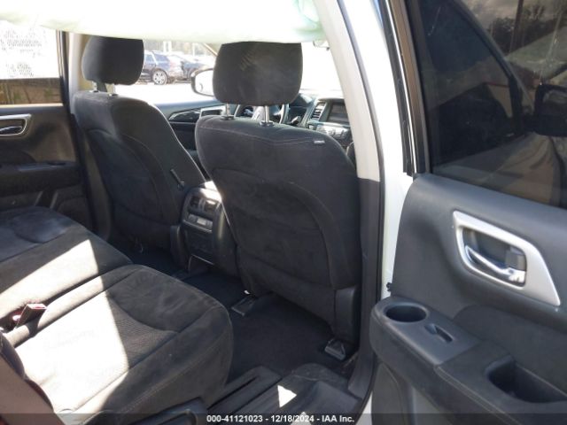 5N1AR2MN7FC695429 Nissan Pathfinder S