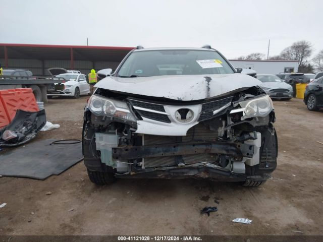 JTMDFREV8FD161142 Toyota Rav4 Limited