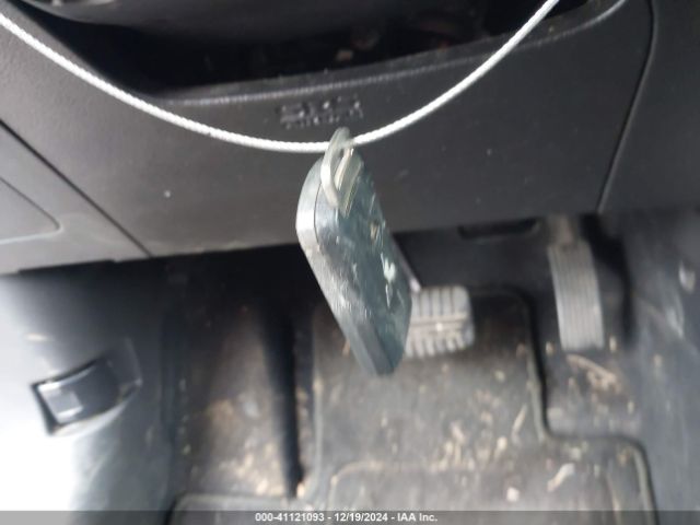 JA4AD3A34GZ011652 Mitsubishi Outlander Se