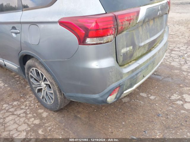 JA4AD3A34GZ011652 Mitsubishi Outlander Se