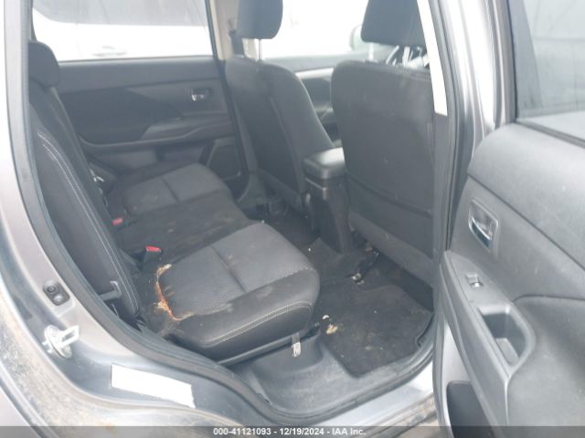 JA4AD3A34GZ011652 Mitsubishi Outlander Se