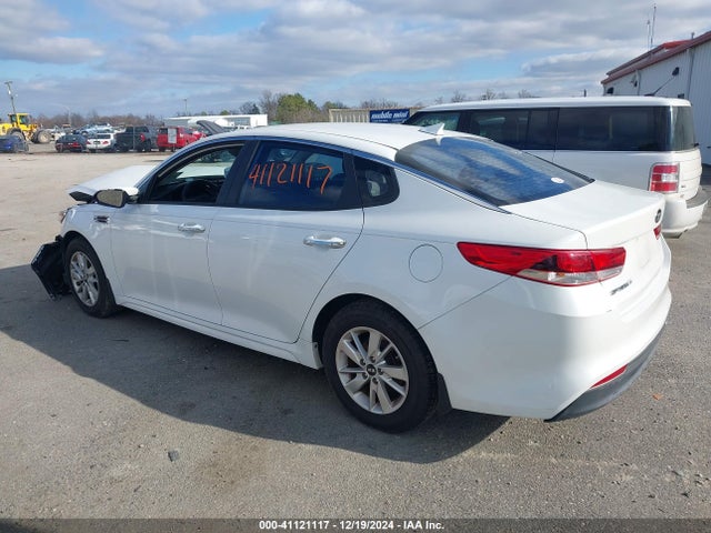 KIA Optima Lx 2017 5XXGT4L31HG178013 Image 3