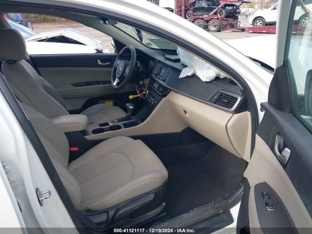 KIA Optima Lx 2017 5XXGT4L31HG178013 Image 5