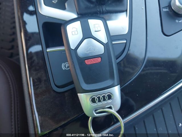WA1VAAF79KD020301 Audi Q7 55 Premium