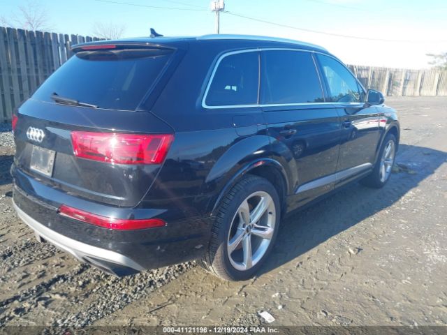 WA1VAAF79KD020301 Audi Q7 55 Premium
