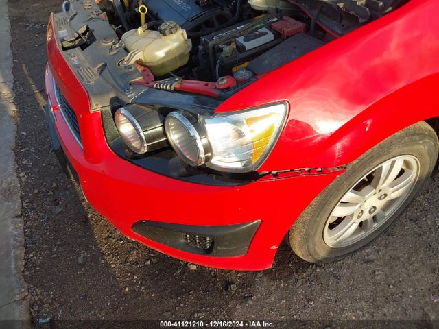 Chevrolet Sonic Lt Auto 2015 1G1JC5SH6F4200807 Image 6
