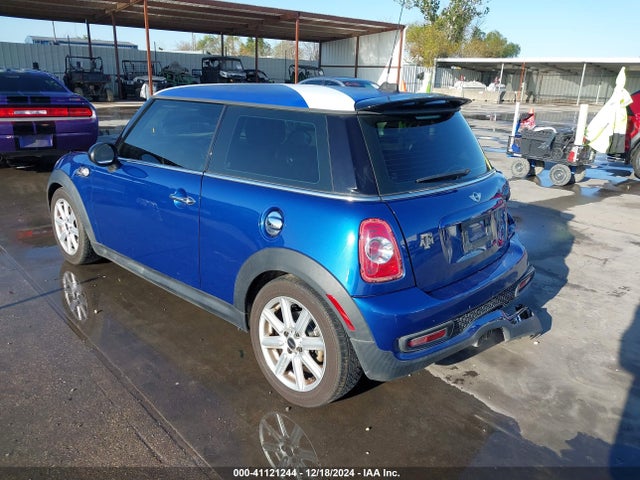 2013 MINI HARDTOP WMWSV3C51DT395388 Photo 2