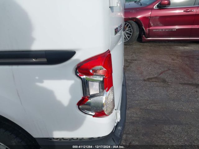 3N6CM0KN1FK705916 Nissan Nv200 S