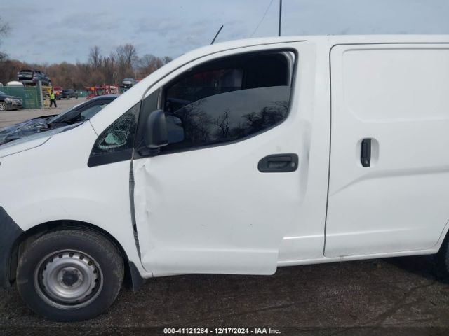 3N6CM0KN1FK705916 Nissan Nv200 S