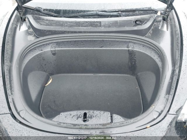5YJ3E1EA2JF152077 Tesla Model 3 Long Range/mid Range