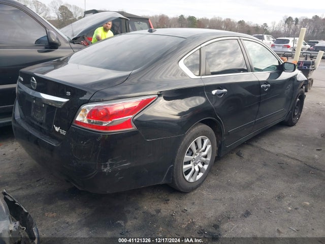 Nissan Altima 2.5 S 2015 1N4AL3APXFN360905 Image 4