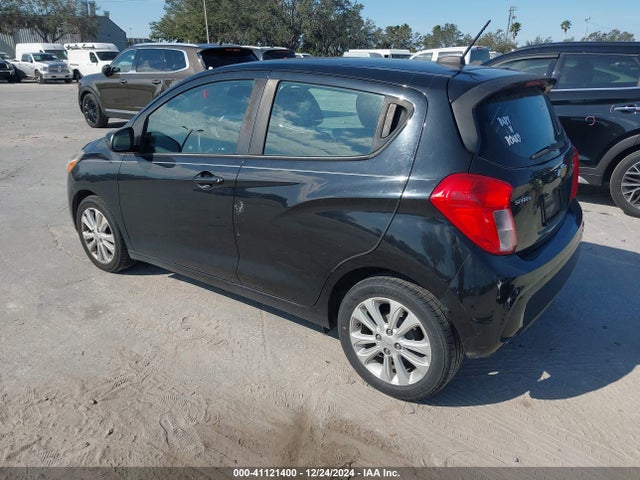 Chevrolet Spark 1lt Cvt 2017 KL8CD6SA1HC828765 Image 3