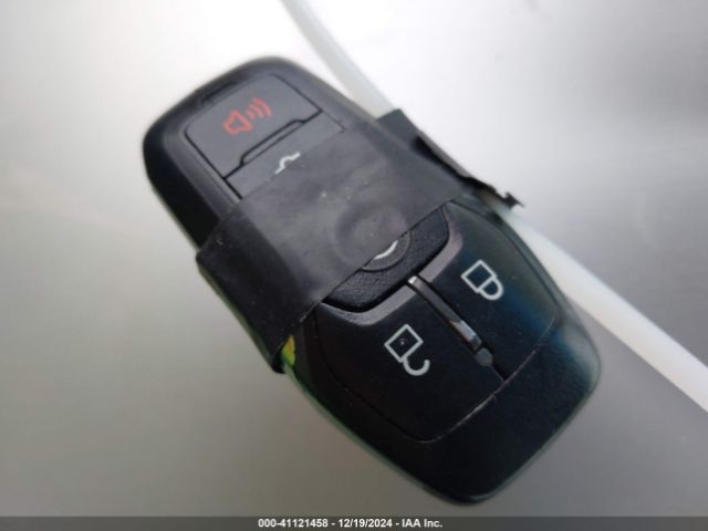2FMPK3J82GBB43051 Ford EDGE SEL