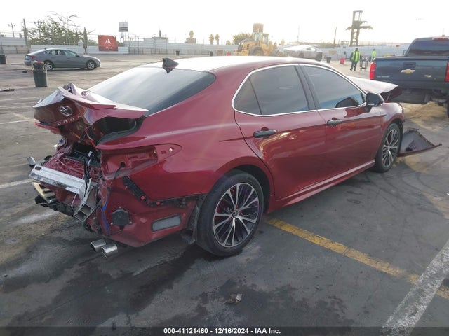 4T1B11HK2JU550355 Toyota CAMRY SE