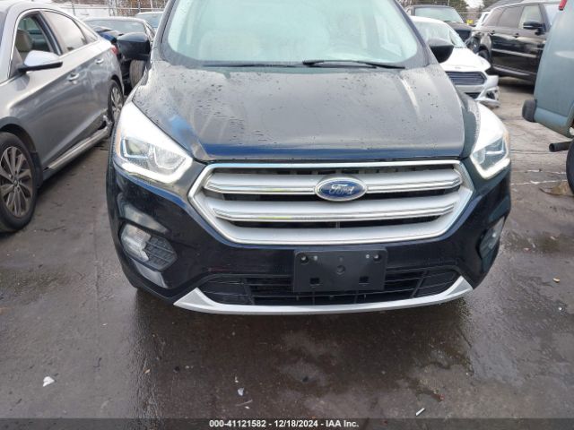 1FMCU9HD2KUC28814 Ford ESCAPE SEL