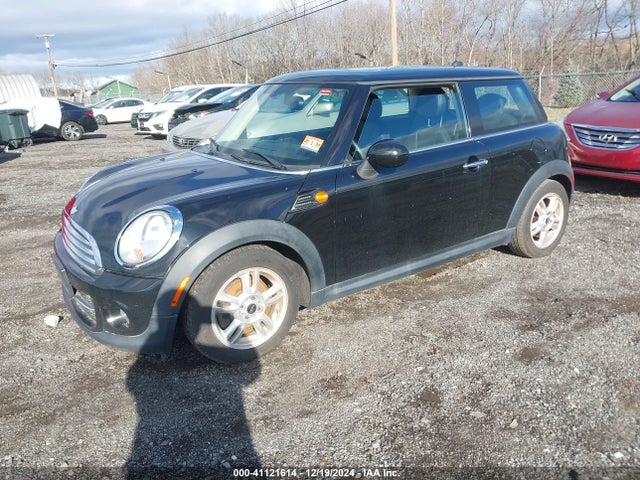 2013 MINI HARDTOP WMWSU3C54DT690536 Photo 1