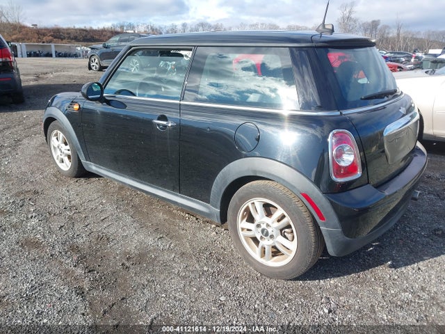 2013 MINI HARDTOP WMWSU3C54DT690536 Photo 2