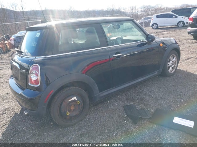 2013 MINI HARDTOP WMWSU3C54DT690536 Photo 3