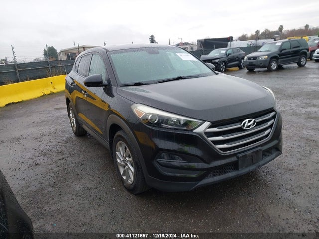 2017 KM8J23A46HU263045 main image
