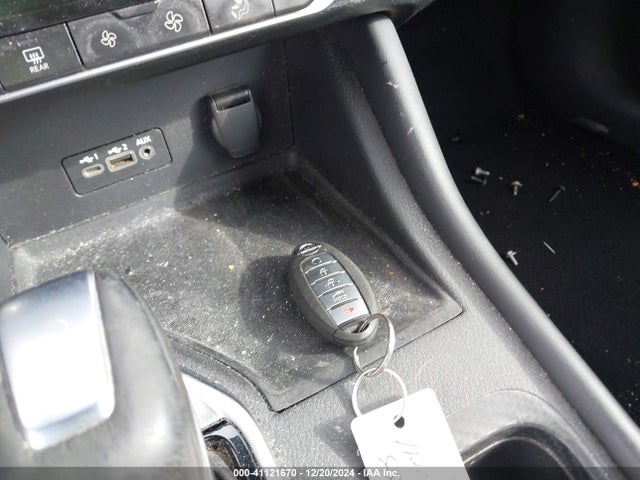 Продажа на аукционе авто 2021 Nissan Sentra Sr Xtronic Cvt, vin: 3N1AB8DV7MY271767, номер лота: 41121670
