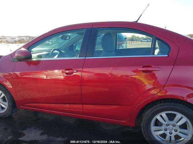 1G1JC5SH0E4219674 Chevrolet Sonic Lt Auto