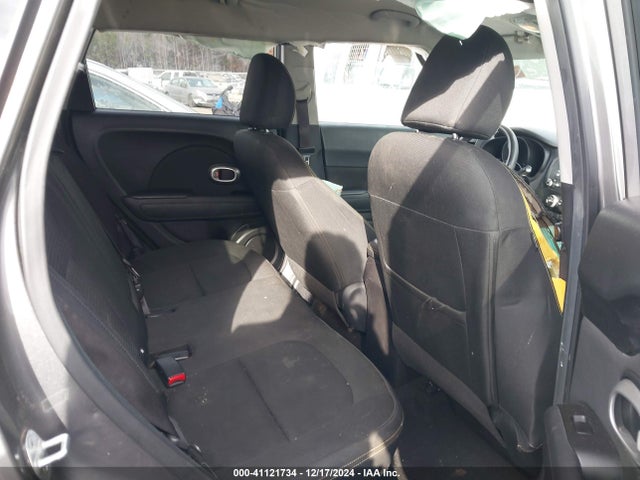 KIA SOUL + 2014 KNDJP3A52E7067712 Image 8