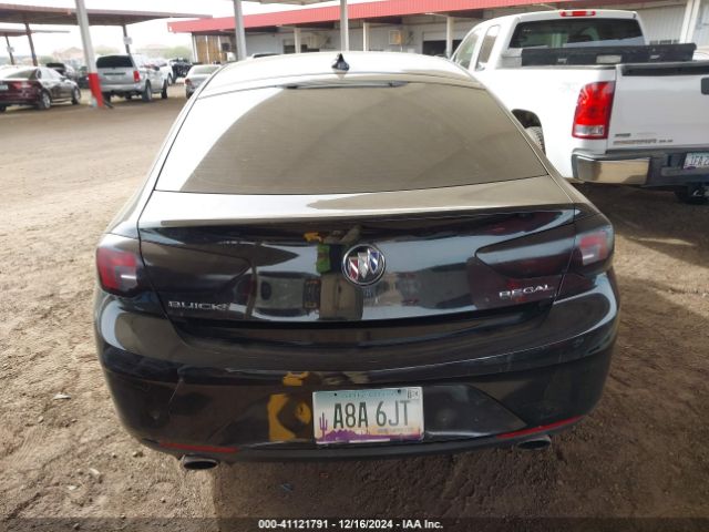 W04GL6SX5J1045850 Buick Regal Sportback Preferred