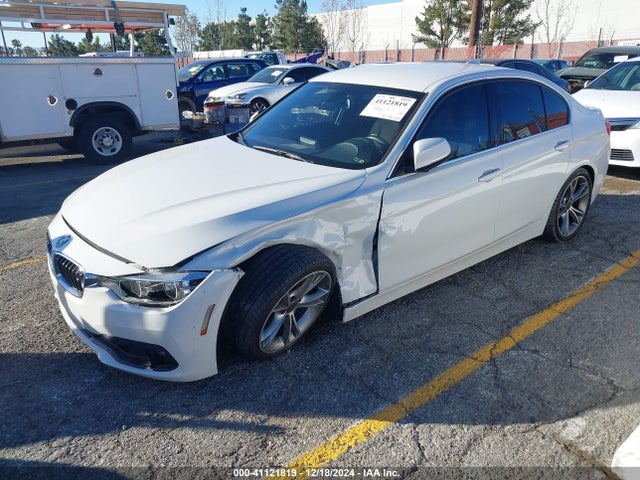 BMW 330I 2018 WBA8B9G58JNU96623 Image 2