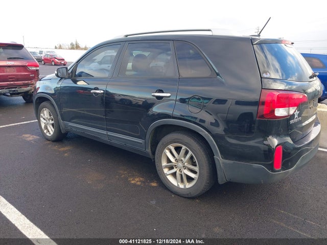 KIA SORENTO LX 2015 5XYKT4A67FG643197 Image 3