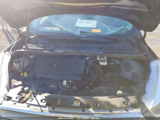 1FMCU9GD5JUA32222 Ford ESCAPE SE