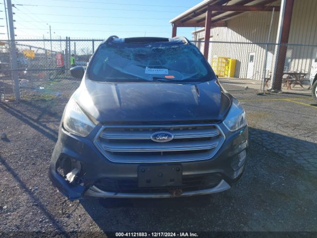 1FMCU9GD5JUA32222 Ford ESCAPE SE