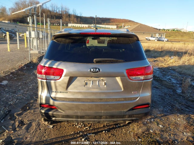 KIA Sorento 2.4l Lx 2017 5XYPGDA37HG194168 Image 16