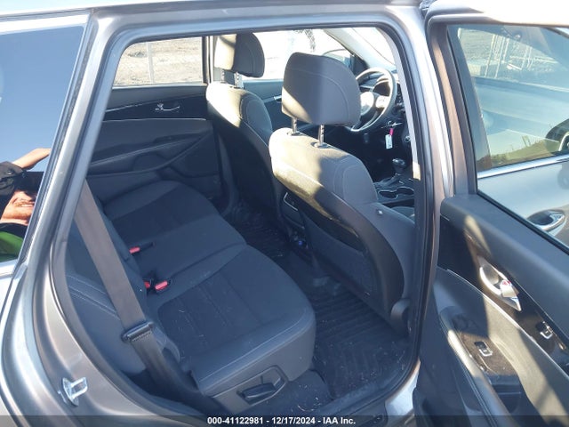KIA Sorento 2.4l Lx 2017 5XYPGDA37HG194168 Image 8