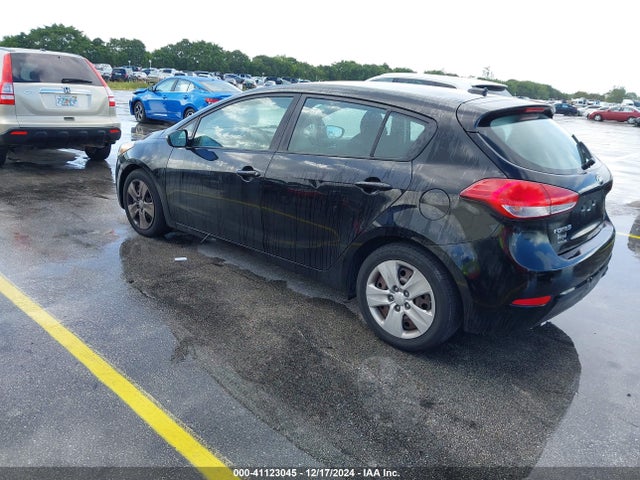 KIA FORTE LX 2016 KNAFK5A83G5647220 Image 3