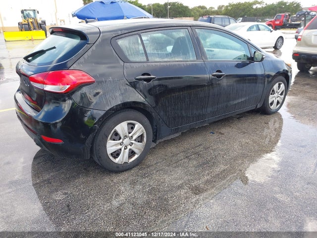 KIA FORTE LX 2016 KNAFK5A83G5647220 Image 4