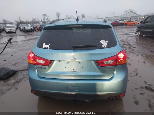 4A4AP4AU5EE018036 Mitsubishi Outlander Sport Se