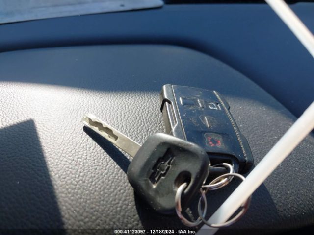 3GCPCPEC8JG607214 Chevrolet Silverado 1500 Custom