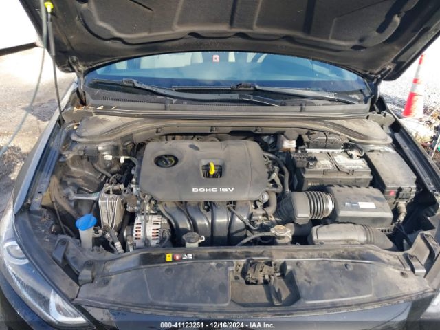 5NPD84LF2JH304047 Hyundai ELANTRA SEL
