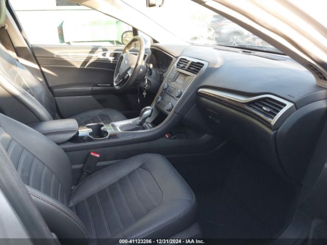 1FA6P0HD1E5403191 Ford FUSION SE