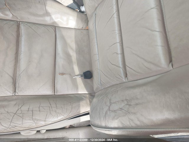 2001 CADILLAC CATERA W06VR54R11R027806 Photo 10