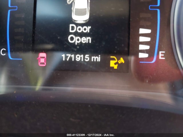 Chrysler 200 S 2015 1C3CCCBB3FN684210 Image 7