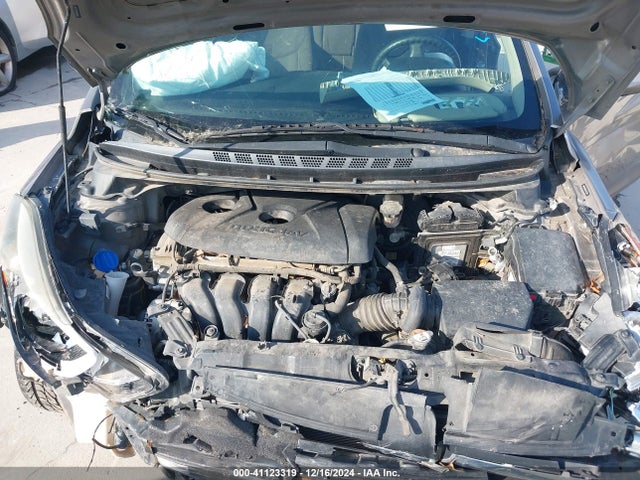 Hyundai ELANTRA SE 2016 5NPDH4AE8GH752344 Image 10
