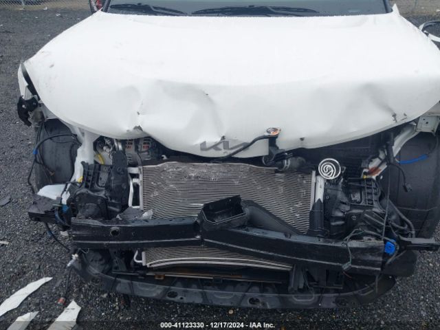 KNDJ23AU1N7164275 KIA Soul X-line